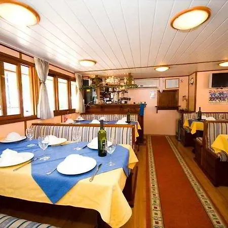Cruise From On M/s Otac Nikola 호텔